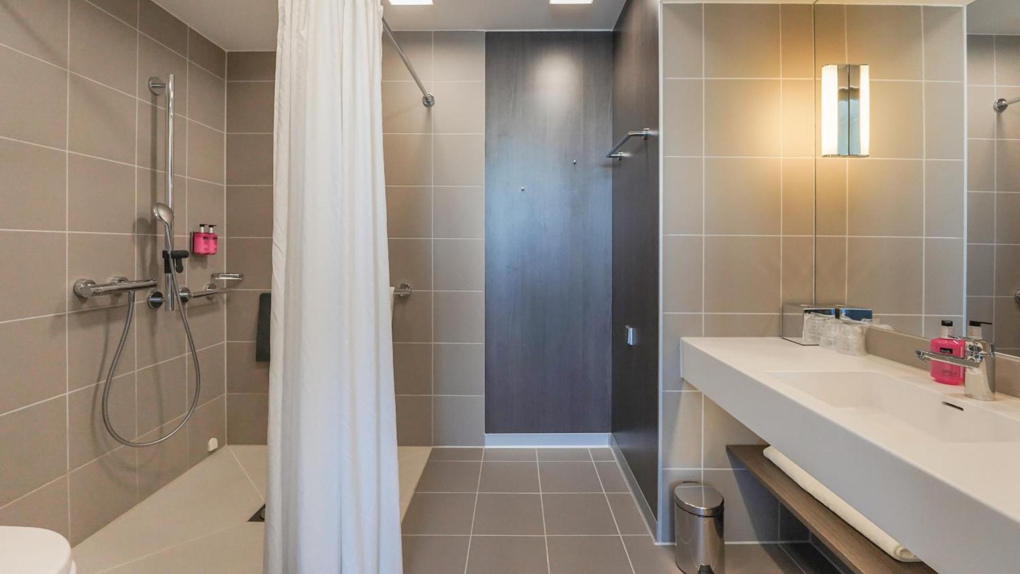 Hotel Moxy Oslo X 4*