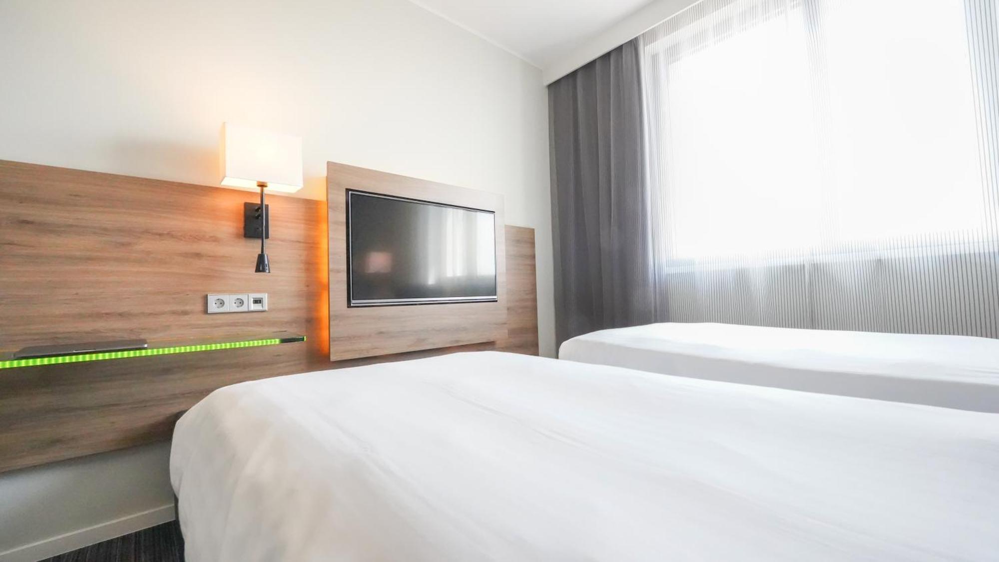 Moxy Oslo X 4* Skjetten